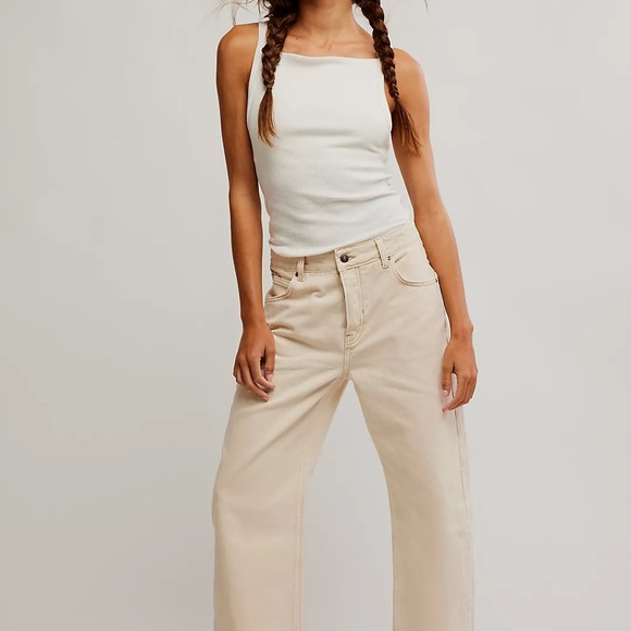 Women's Beige Jeans - Picture 1 of 6
